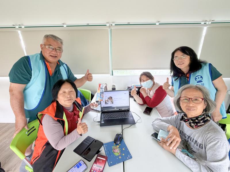 在講師帶領與實作操作下，學員完成的作品可直接應用於現場導覽、環境教育教案或宣導文宣，大幅提升內容的專業度與視覺表現力。
