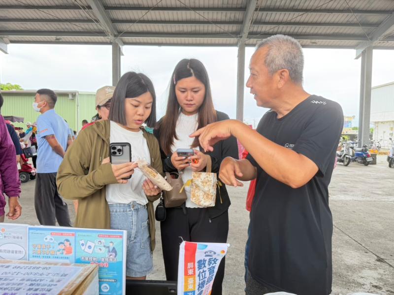 鼓勵農商朋友善用數位機會中心的資源，學習運用網路數位行銷，拓展商機，增加產值等。