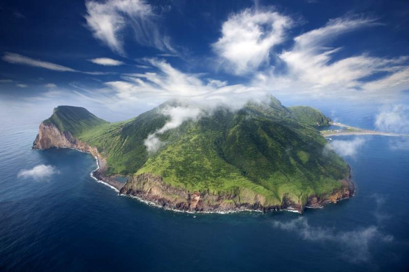龜山島俯視圖