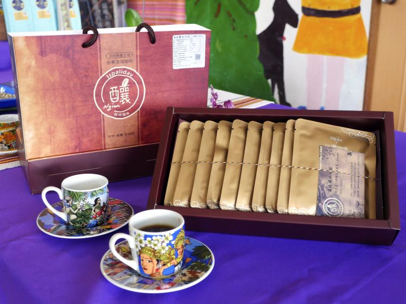 退休後夫妻兩人研發了多種商品，成了海端鄉的第一名。