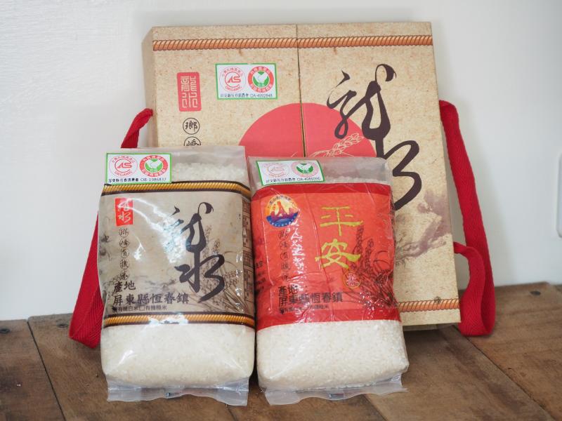落山風吹拂，稻米不易有病蟲害，孕育出純天自的且無毒的稻作米，有機稻作生產區約16公煩，顆粒晶瑩剔透，粒粒飽滿香Q，具有特殊的香氣。