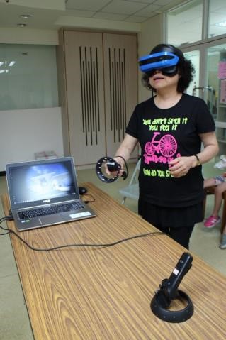 學員初次VR體驗，覺得新奇有趣