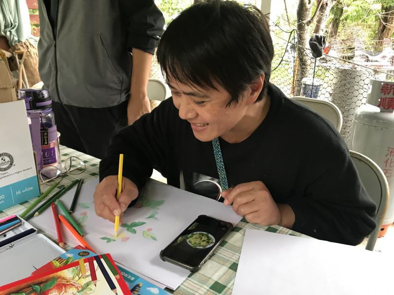 學員 muni 繪製記錄食譜。