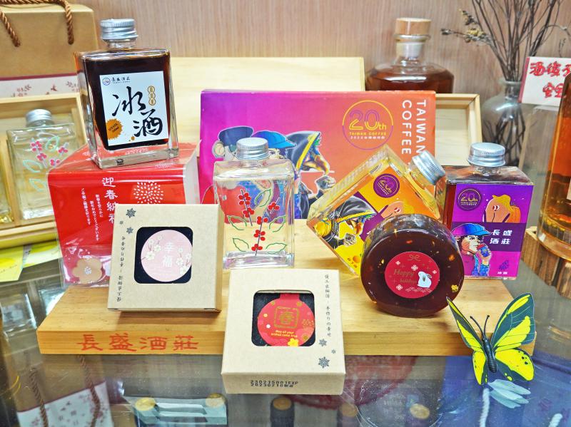 除了幫農民代工，還接客製化訂單，為消費者量身打造釀造產品。