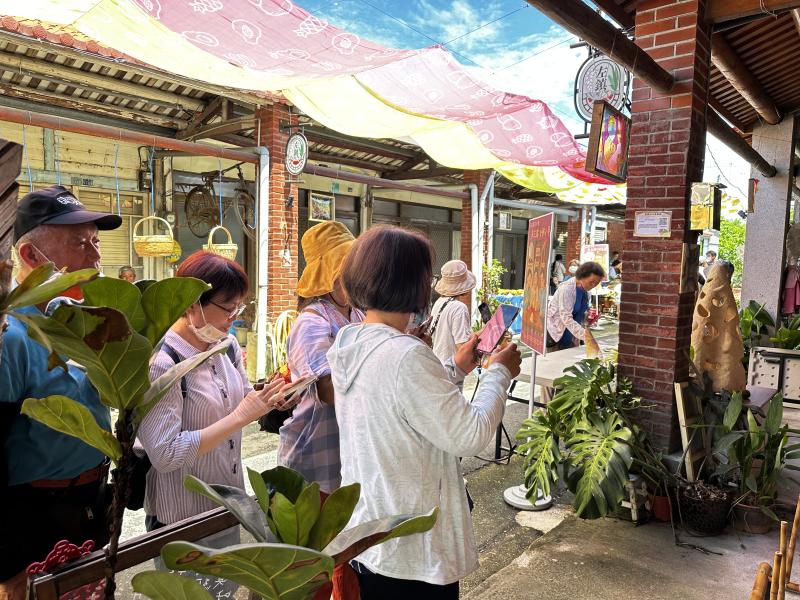 學員蒐集影片素材