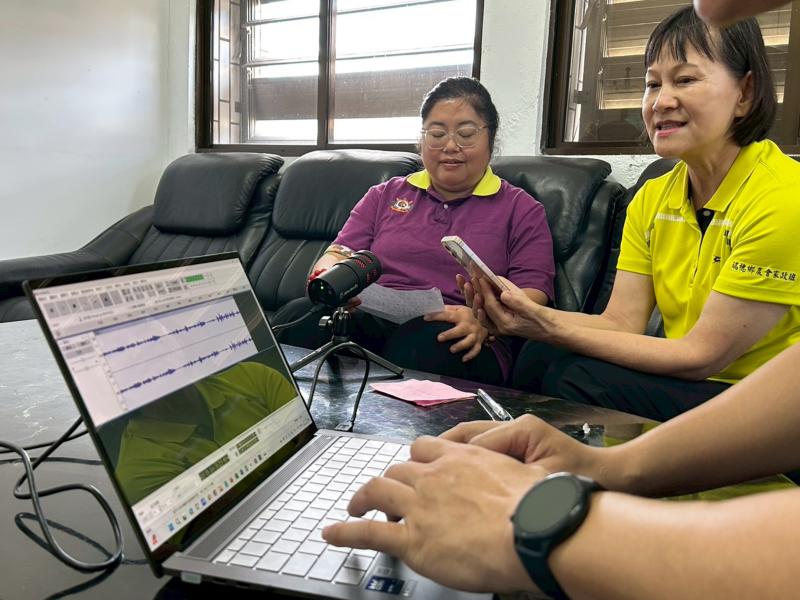 學員親自錄製，在老師指導下學習如何剪輯及上架