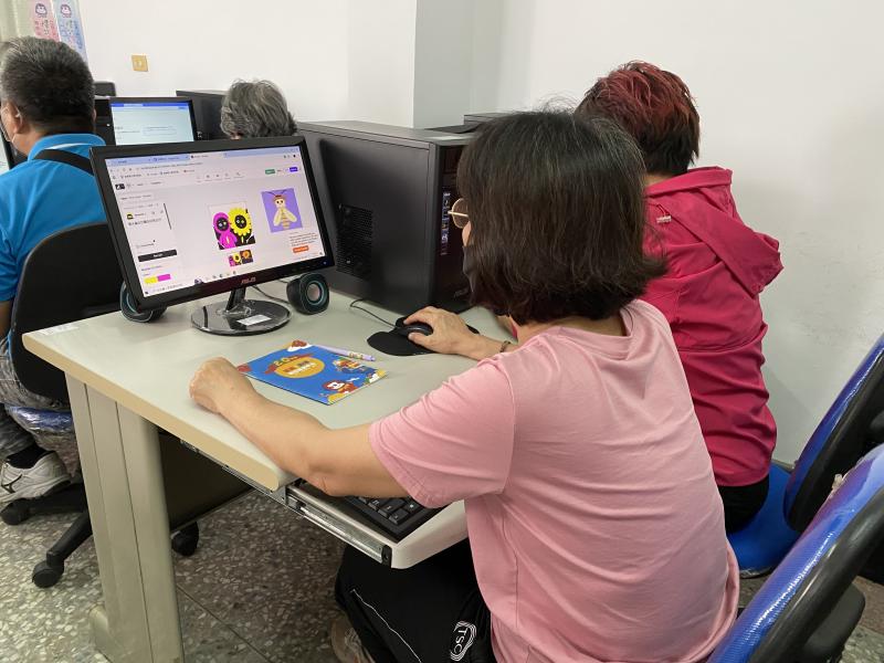 學員學習創作結合客庄文化與友善農村精神的虛擬角色。