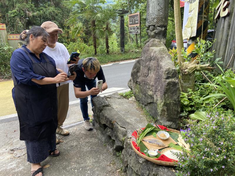 《山風海味 — 竹苗飲食記憶》山風海味部落溯源 五峰飲食記憶傳承-封面照