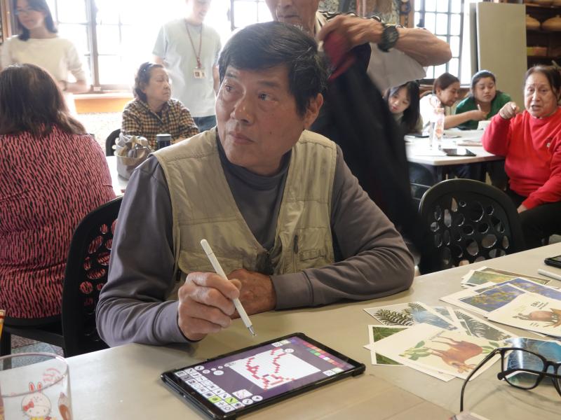 學員實作平板繪圖