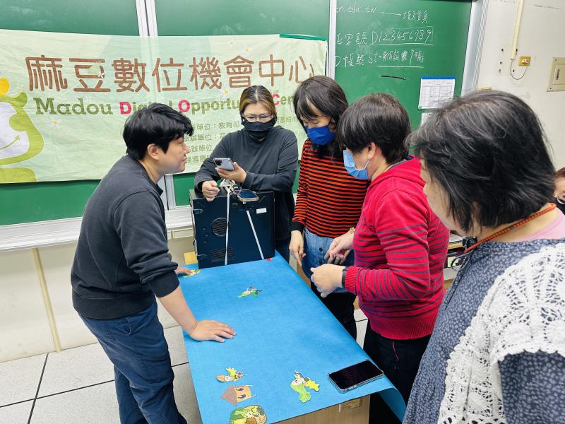 【麻豆DOC】「鹹菜超人出任務」逐格動畫-封面照