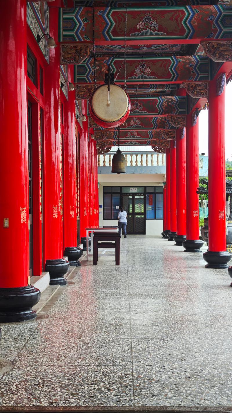 堂前的廊道