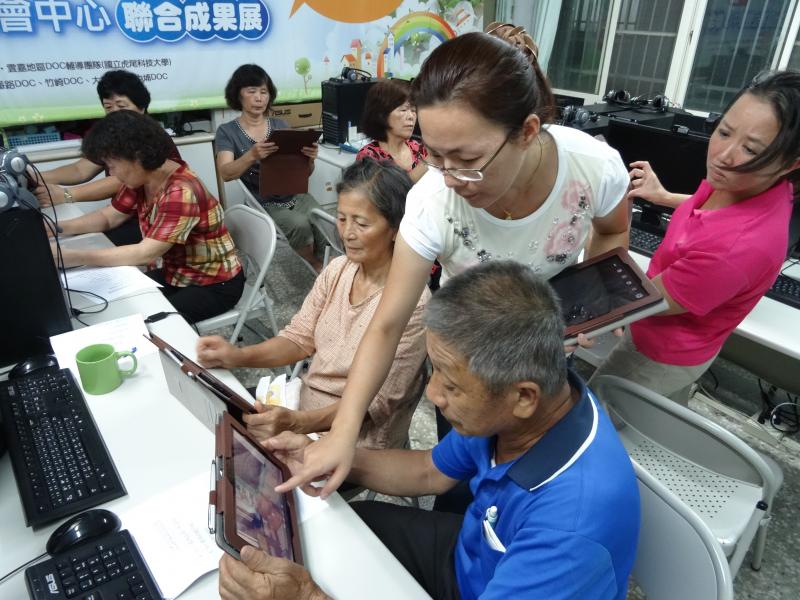 再一次的接觸-封面照