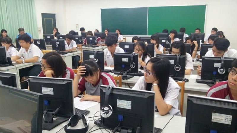 2016空中英語教室雙語品格營 尚有名額! 受理至06/30星期四17:00。欲報名者，敬請把握最後機會哦！-封面照