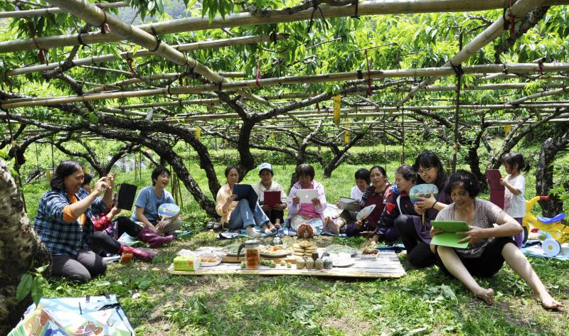 當我們 LINE 在一起齊快樂無比-封面照