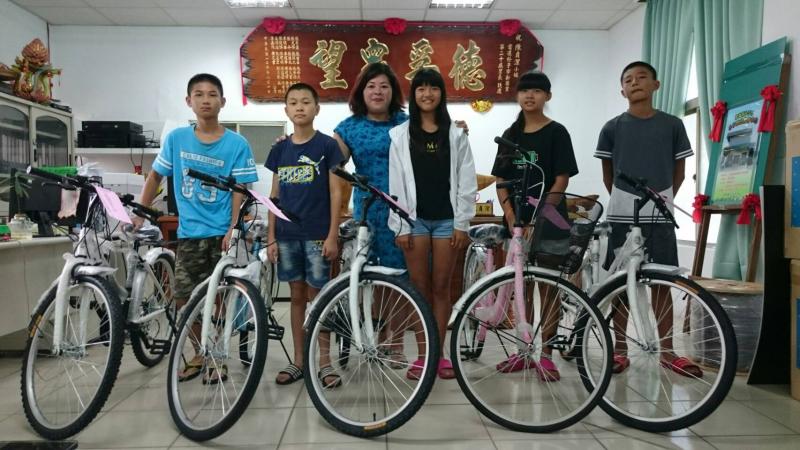 朴子DOC贈送畢業生腳踏車-封面照