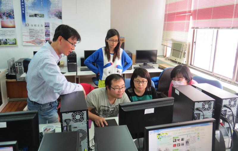 105年精選照片6-封面照