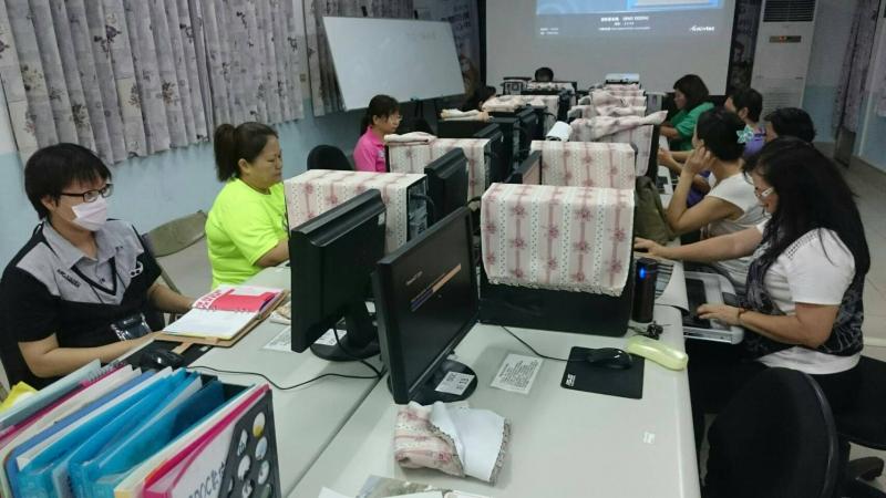 數位生活FB-黃圳龍講師-封面照