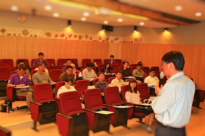 後壁DOC參與南高輔導團隊召開105年度期末工作聯繫會議暨研習活動-封面照