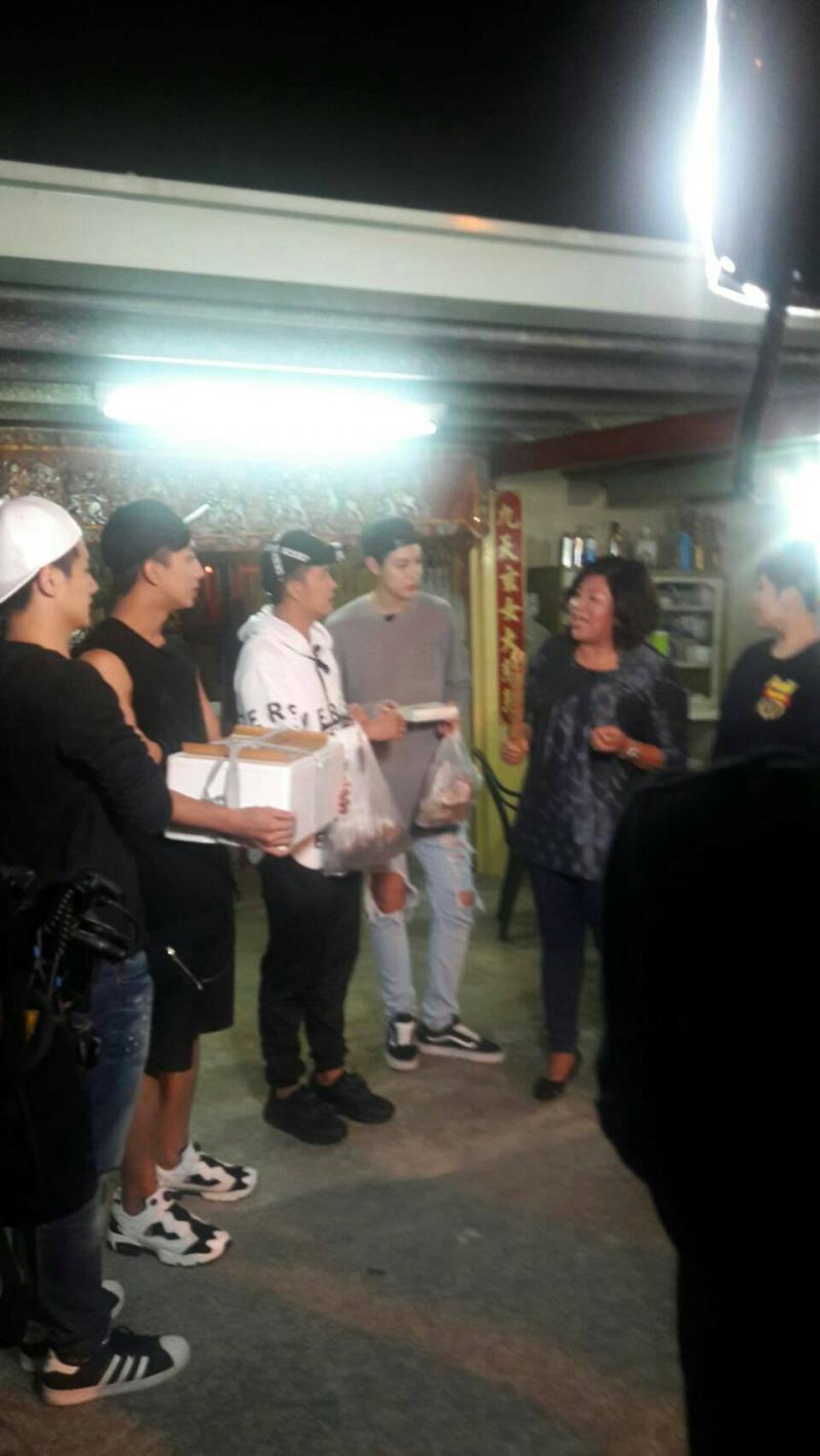 食尚玩家至社區採訪105/12/05-封面照