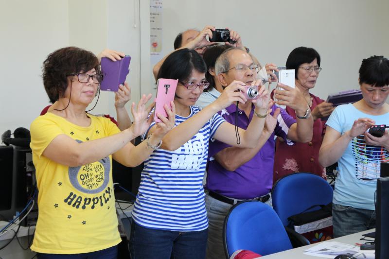 攝彩繽紛初階班-封面照