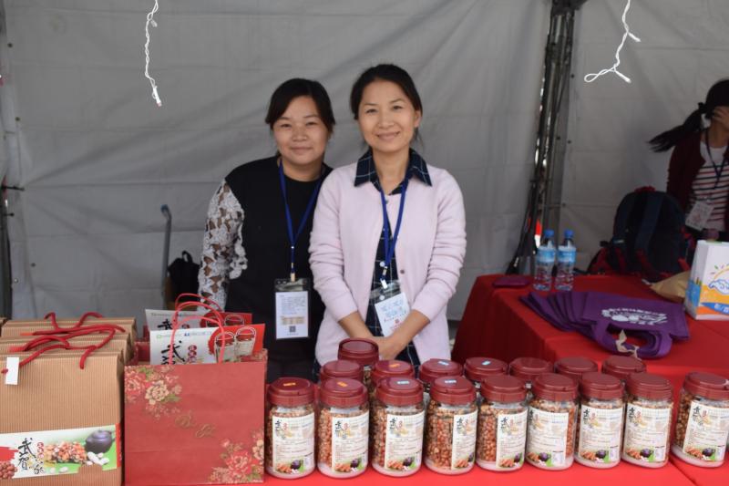 105芳苑DOC 數位行銷-封面照