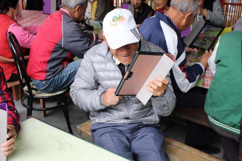 湯姆貓陪您說說話-封面照