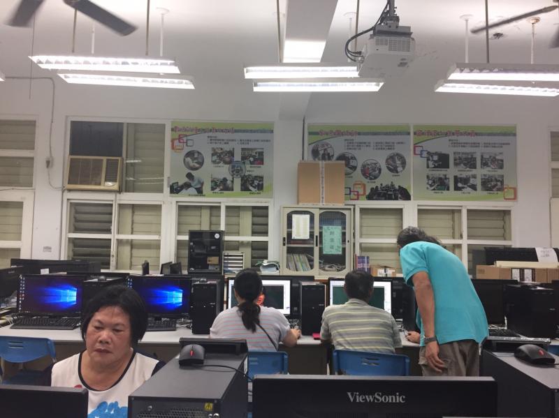 成功DOC-106/5/3數位影像編修《上課照片及影片實錄》-封面照