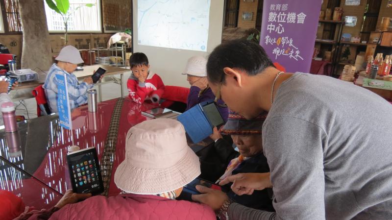 基礎平板2讓您跟的上時代-封面照