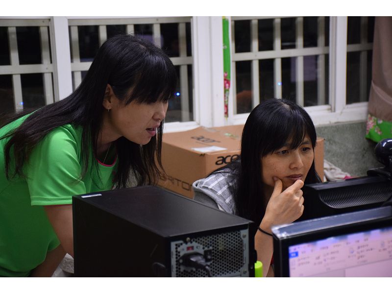 學員間彼此相互交流解決問題