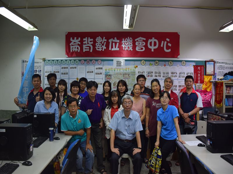 數位生活~家用攝影機監控與電器網控班學員合影