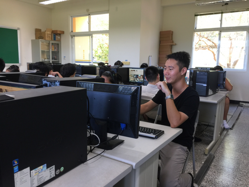 數位學習，開創契機-封面照