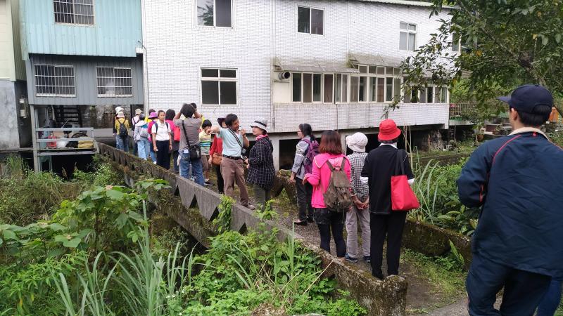 從海邊走到山邊-封面照