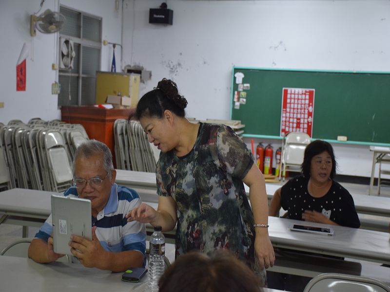 學員彼此交換學習心得