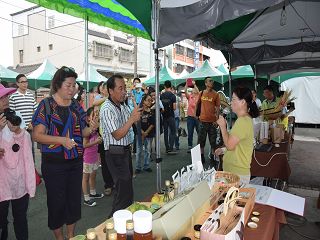 現場有解說人員負責講解。