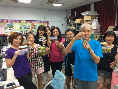 一起開心大合照