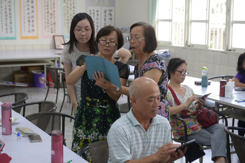 1060911-1060912-1060913戲說人生-影片編輯	,樂齡活動中心開課了!-封面照