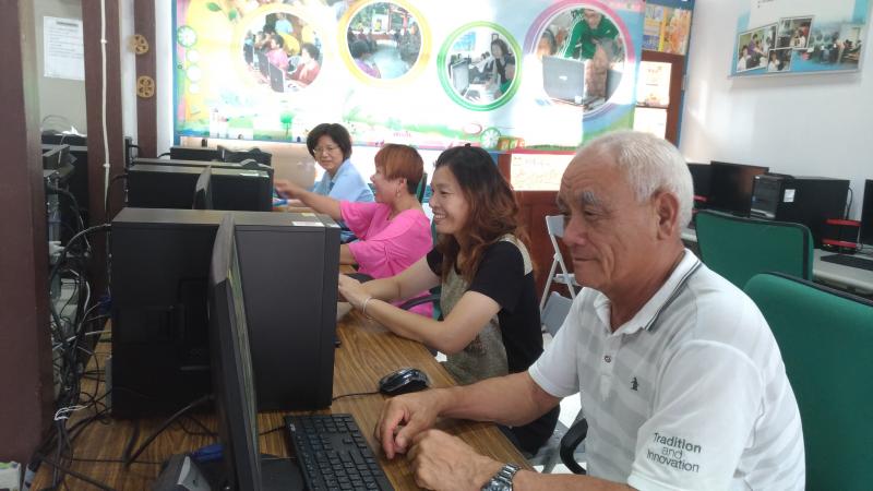 社區網路行銷班-封面照