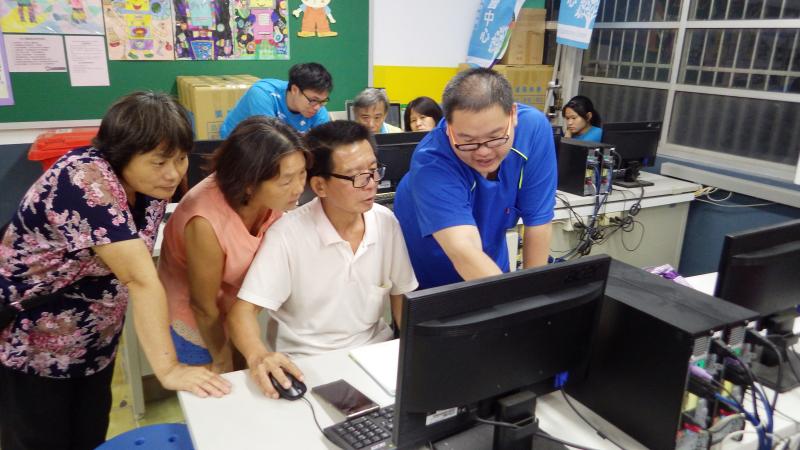 我的這一家-創意年曆製作-封面照