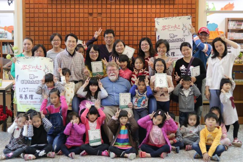 【聽!美國叔叔說故事】簽書&合照篇107.1.27(六)-封面照