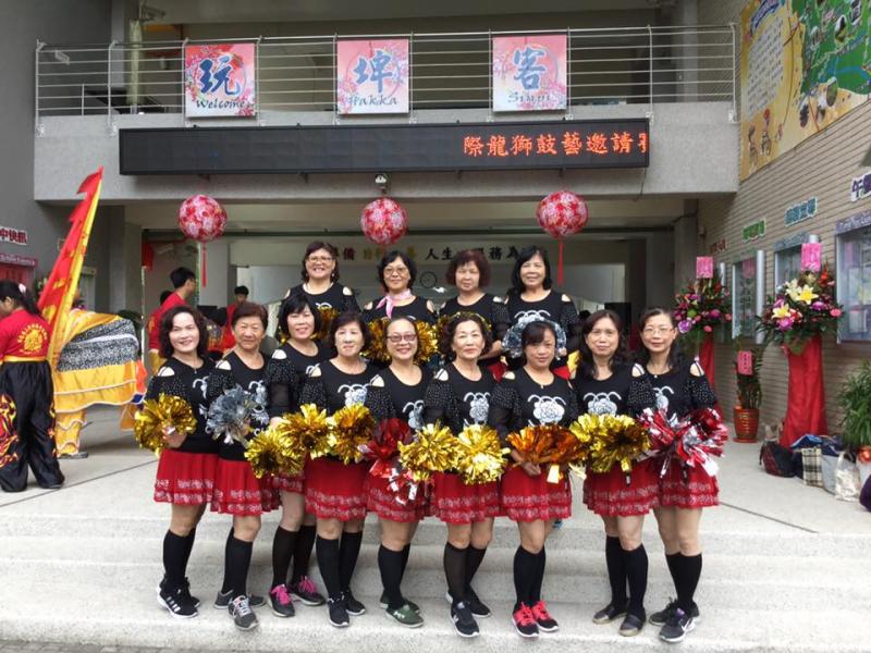 舞蹈班姊妹大合照