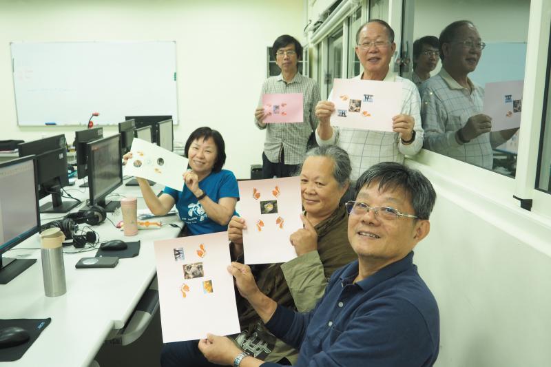 學員展示手機架的樣式表
