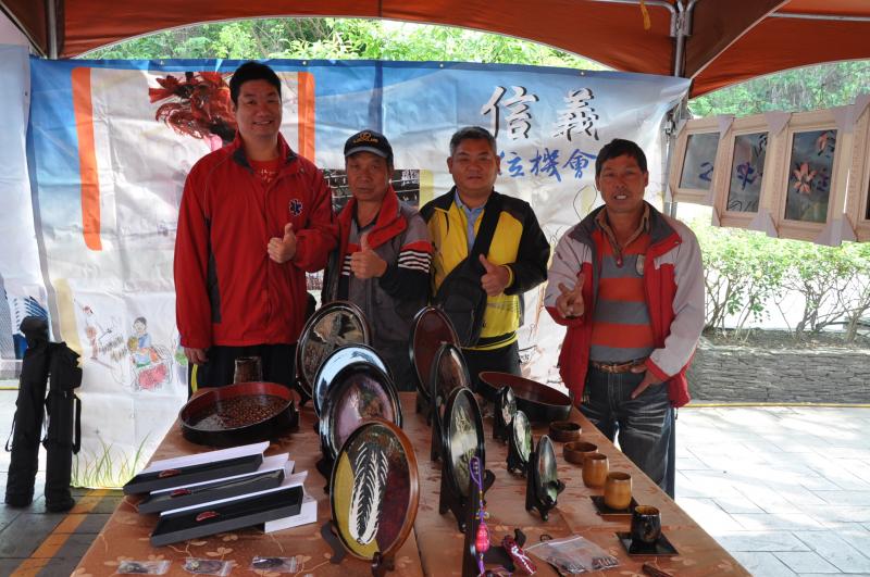 陳景憲總幹事與信義DOC共參與推廣活動合影