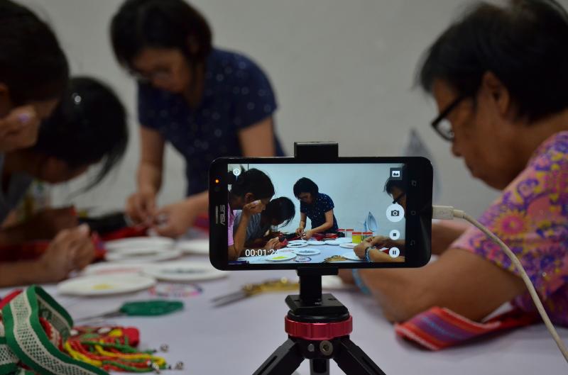 手機錄製上課重點細節  自製課堂影像筆記本-封面照