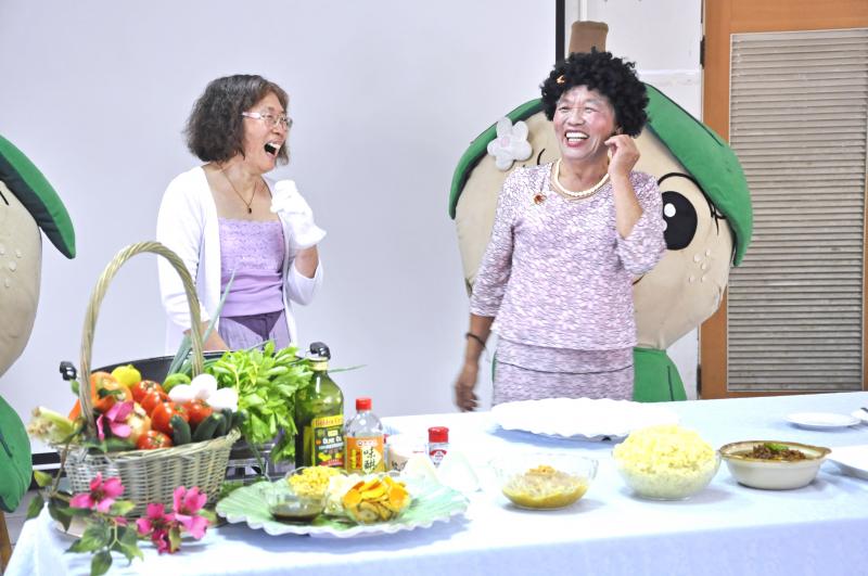 學員反串逗趣出演　吸睛十足成最佳代言-封面照