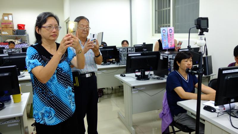 我用手機寫筆記-封面照