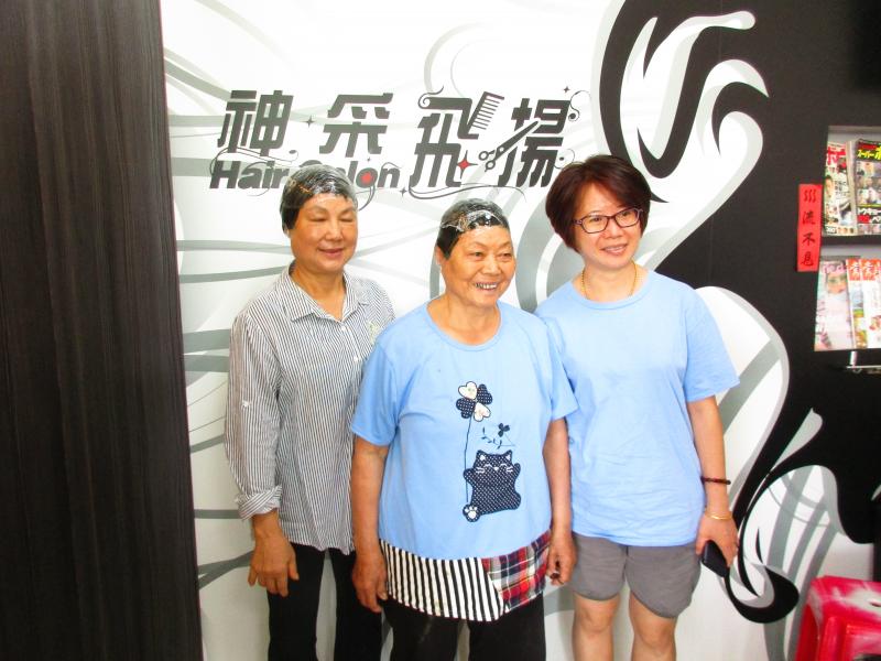 感謝三位模特兒的協助,使今日拍攝更加順利圓滿