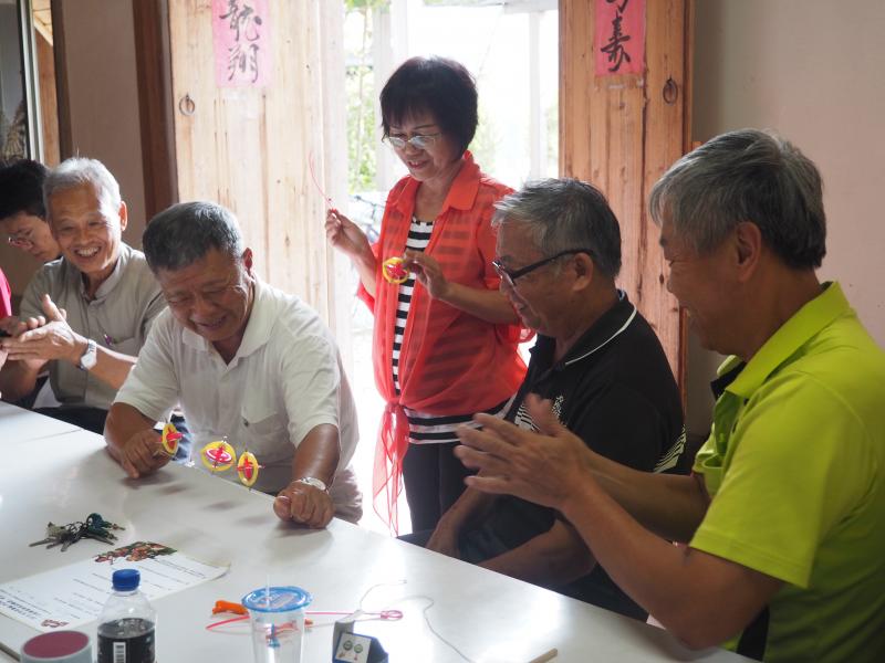 學員們齊力合作，讓陀螺儀運轉更久喔