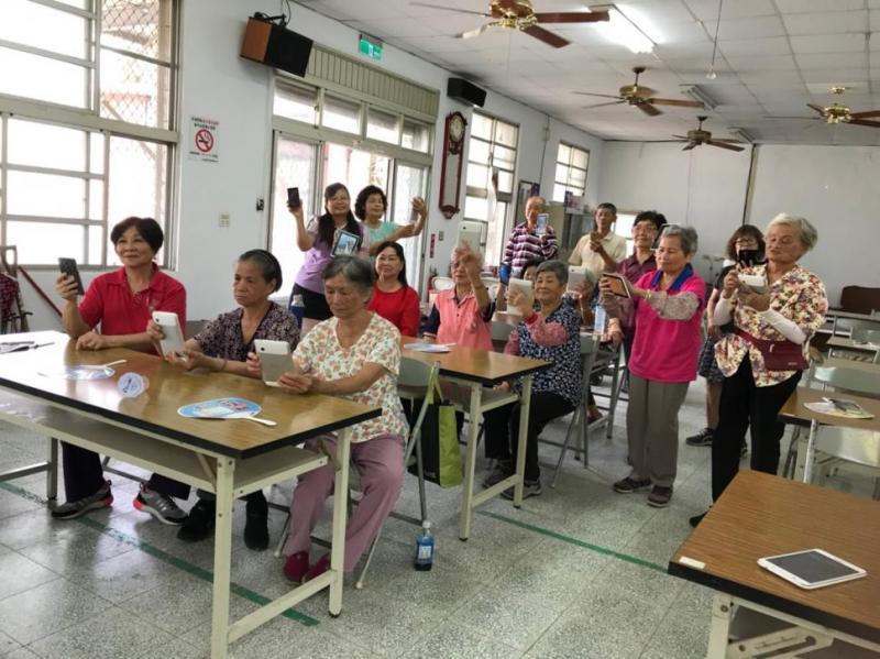 不受年齡束縛的新老精神，活到老學到老-封面照