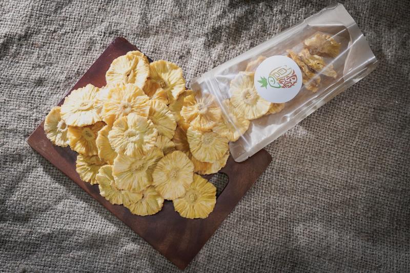 好吃的鳳梨果乾