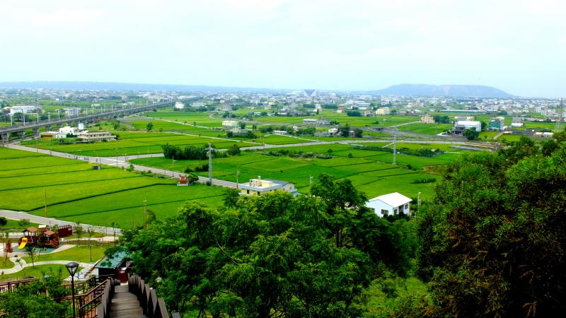 從錦山公園上的觀景台一眼望去的遼闊感